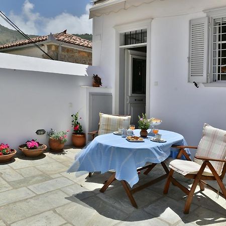 Feel At Home - Family House In Hydra Extérieur photo