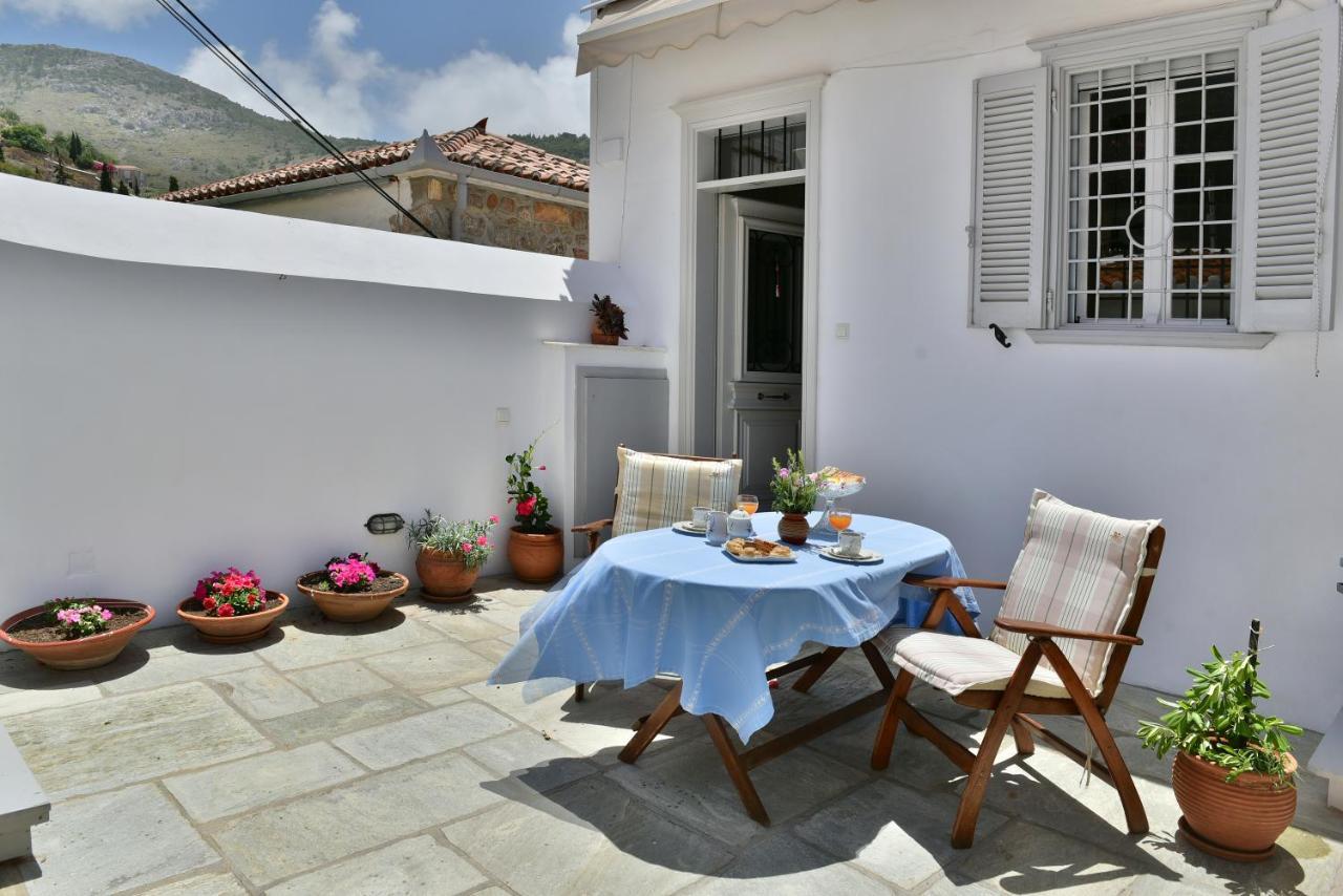 Feel At Home - Family House In Hydra Extérieur photo