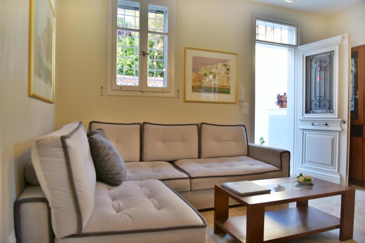 Feel At Home - Family House In Hydra Extérieur photo